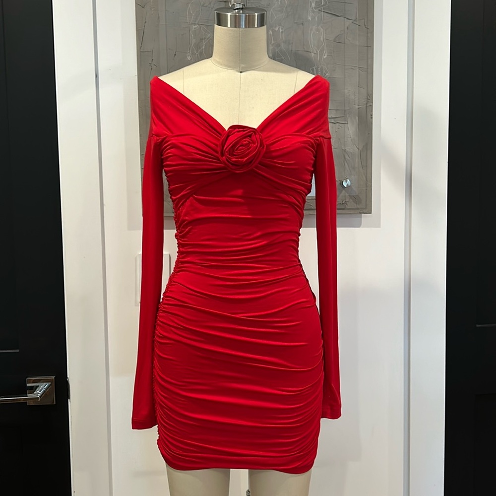 Elegant Red Off-Shoulder Mini Dress